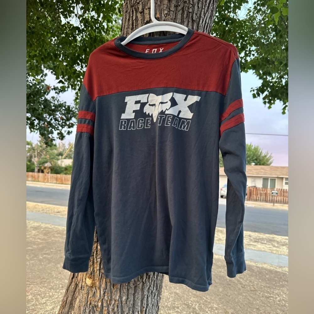 Fox Airlines Red and Navy Blue Graphic Tee